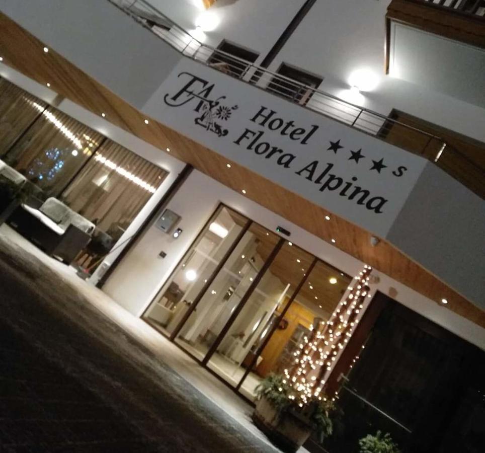 Hotel Flora Alpina Campitello di Fassa Eksteriør bilde