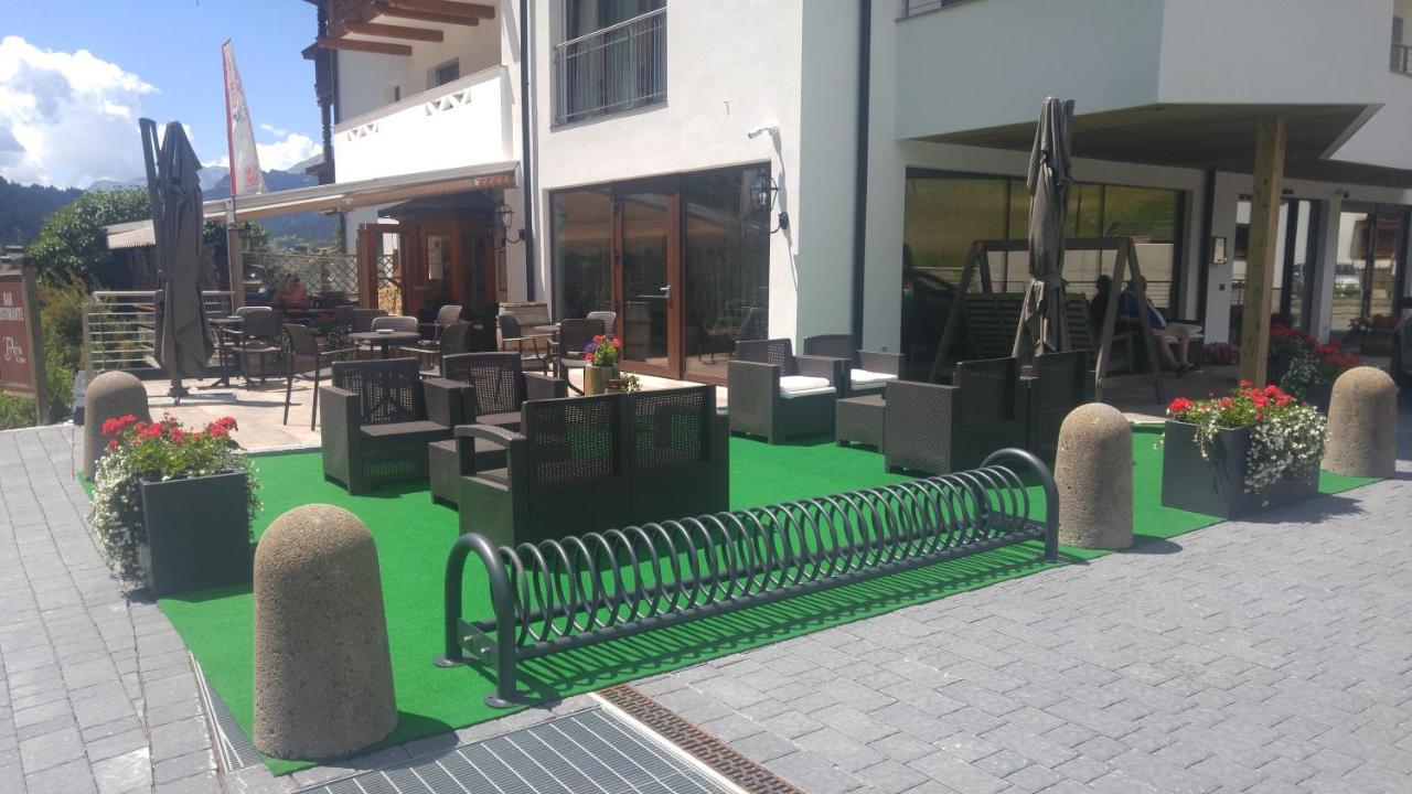 Hotel Flora Alpina Campitello di Fassa Eksteriør bilde