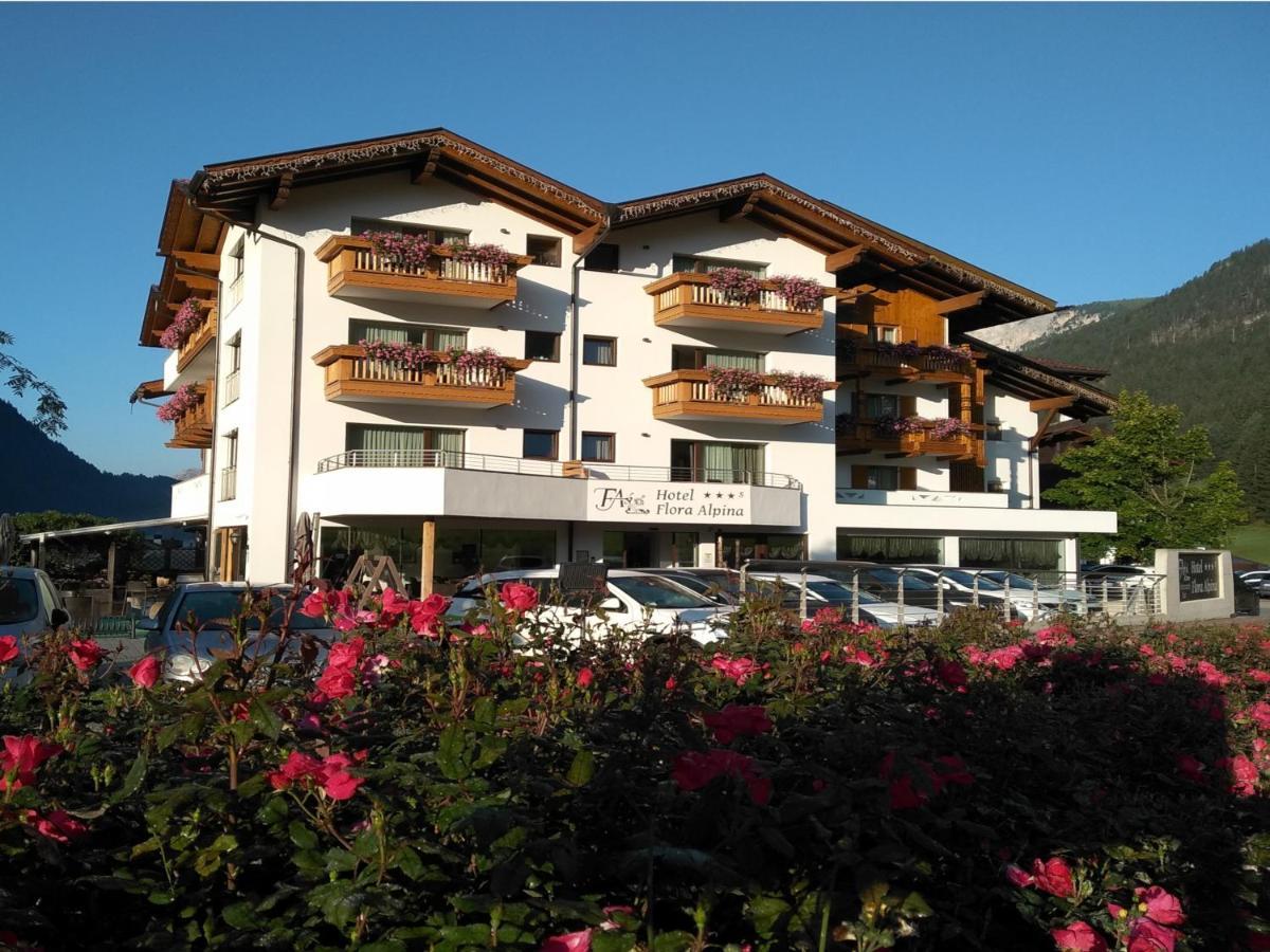 Hotel Flora Alpina Campitello di Fassa Eksteriør bilde