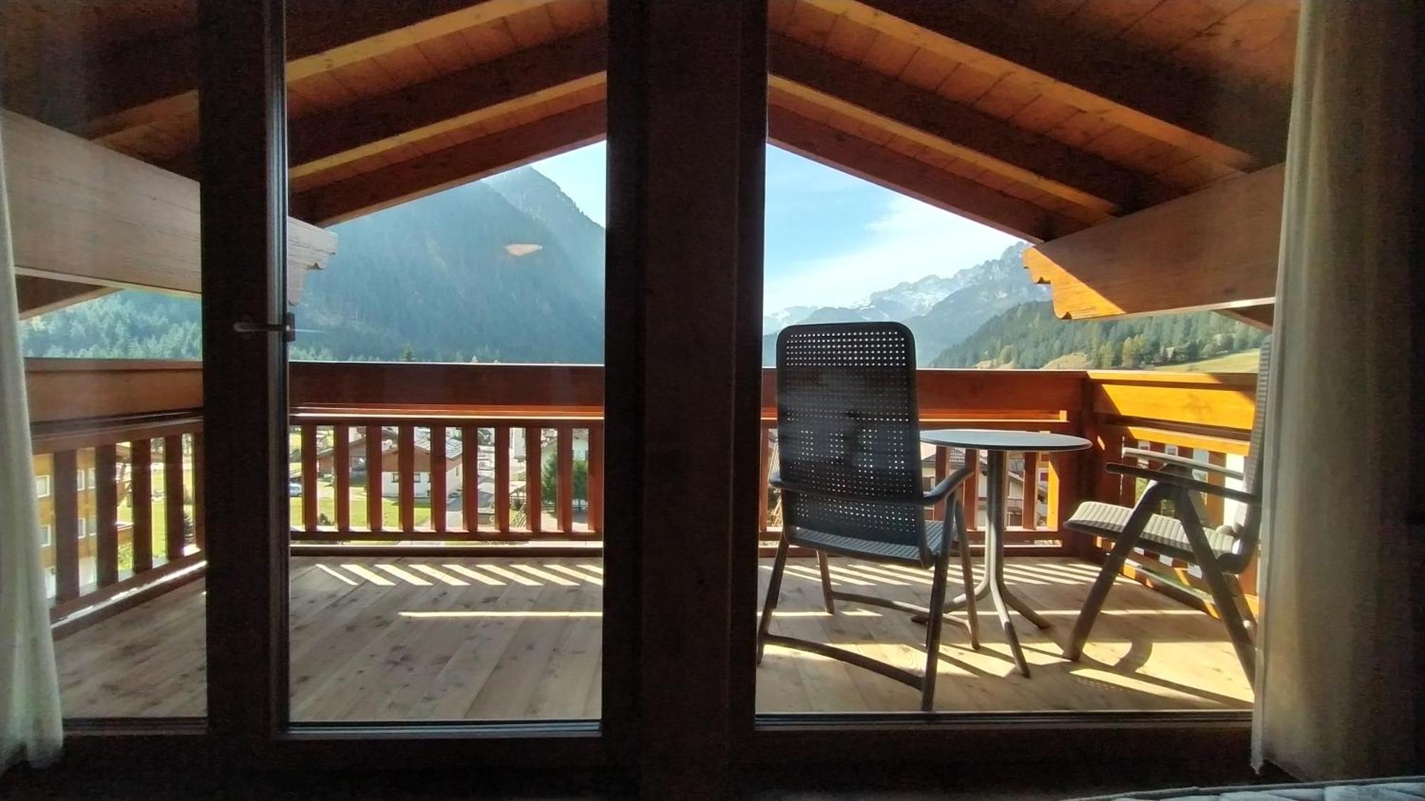Hotel Flora Alpina Campitello di Fassa Eksteriør bilde