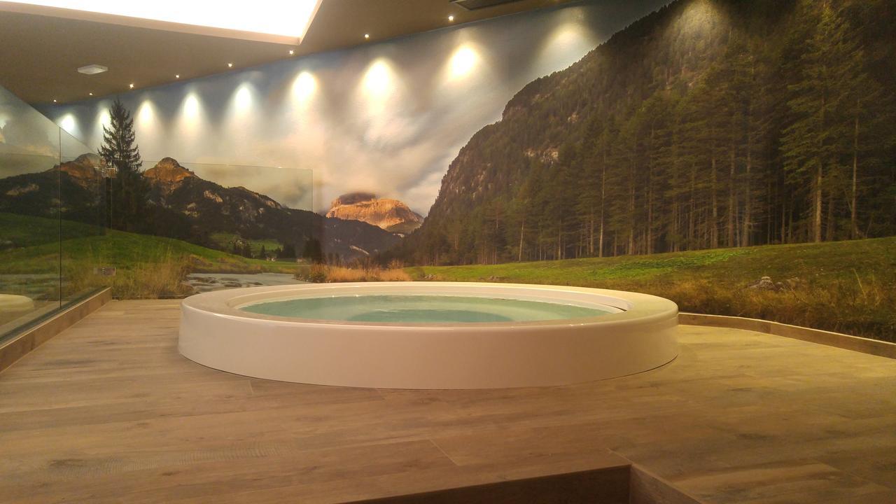 Hotel Flora Alpina Campitello di Fassa Eksteriør bilde