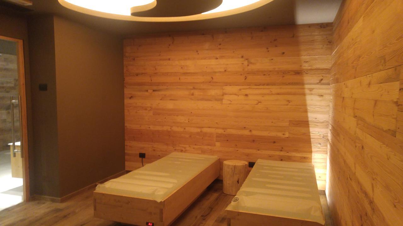 Hotel Flora Alpina Campitello di Fassa Eksteriør bilde